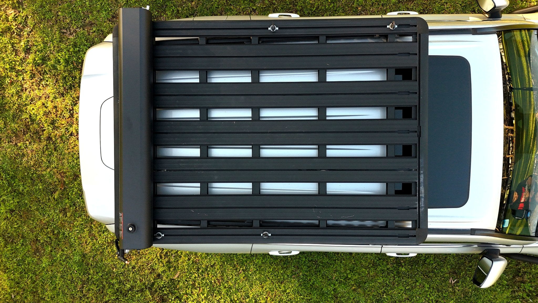 Roar4x4 26 Litre 4WD Pressurised Water Tank - Durable Aluminium Storage for Off-Roading