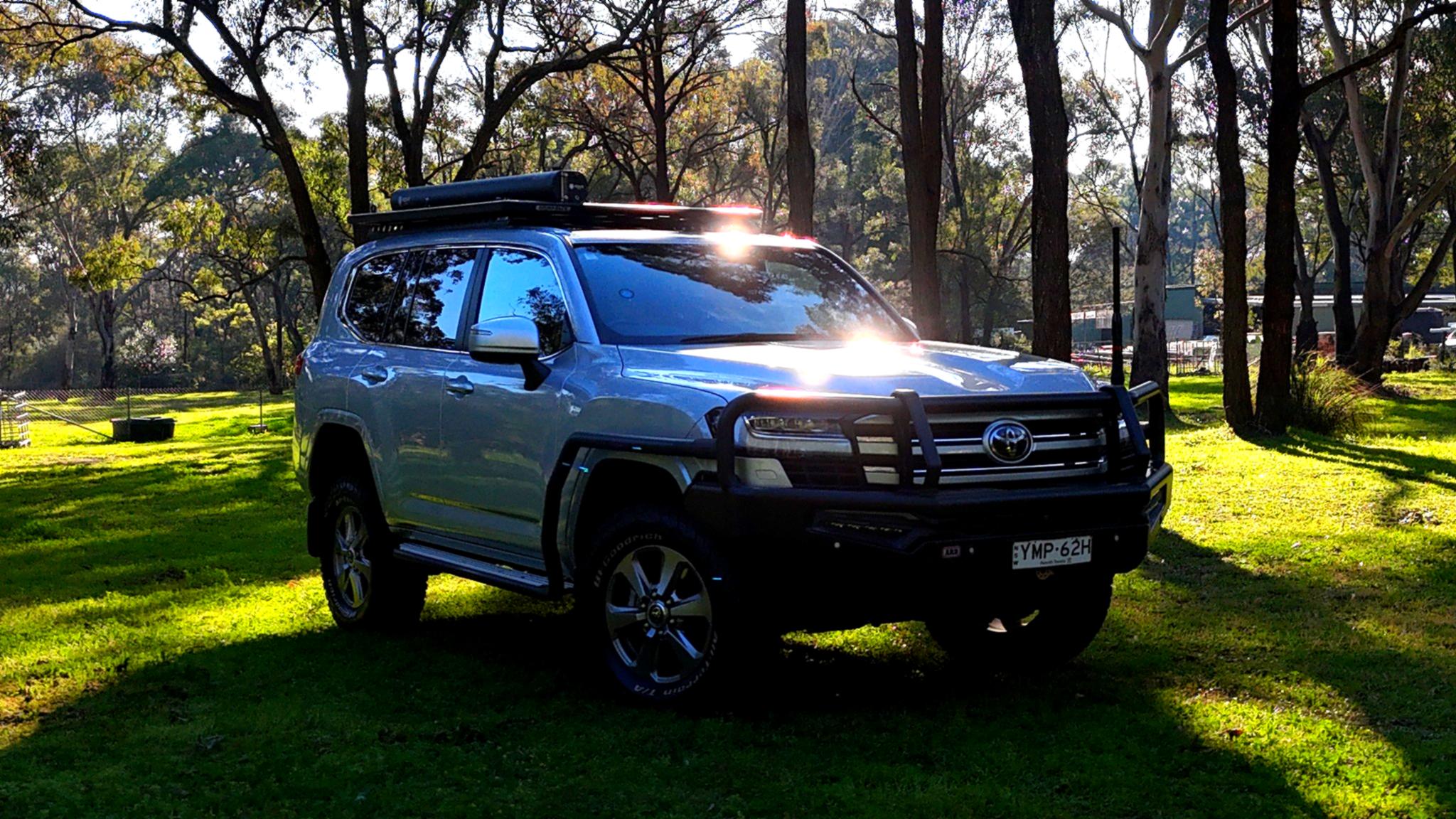 Roar4x4 35 Litre 4WD Pressurised Water Tank - Durable Aluminium Storage for Off-Roading