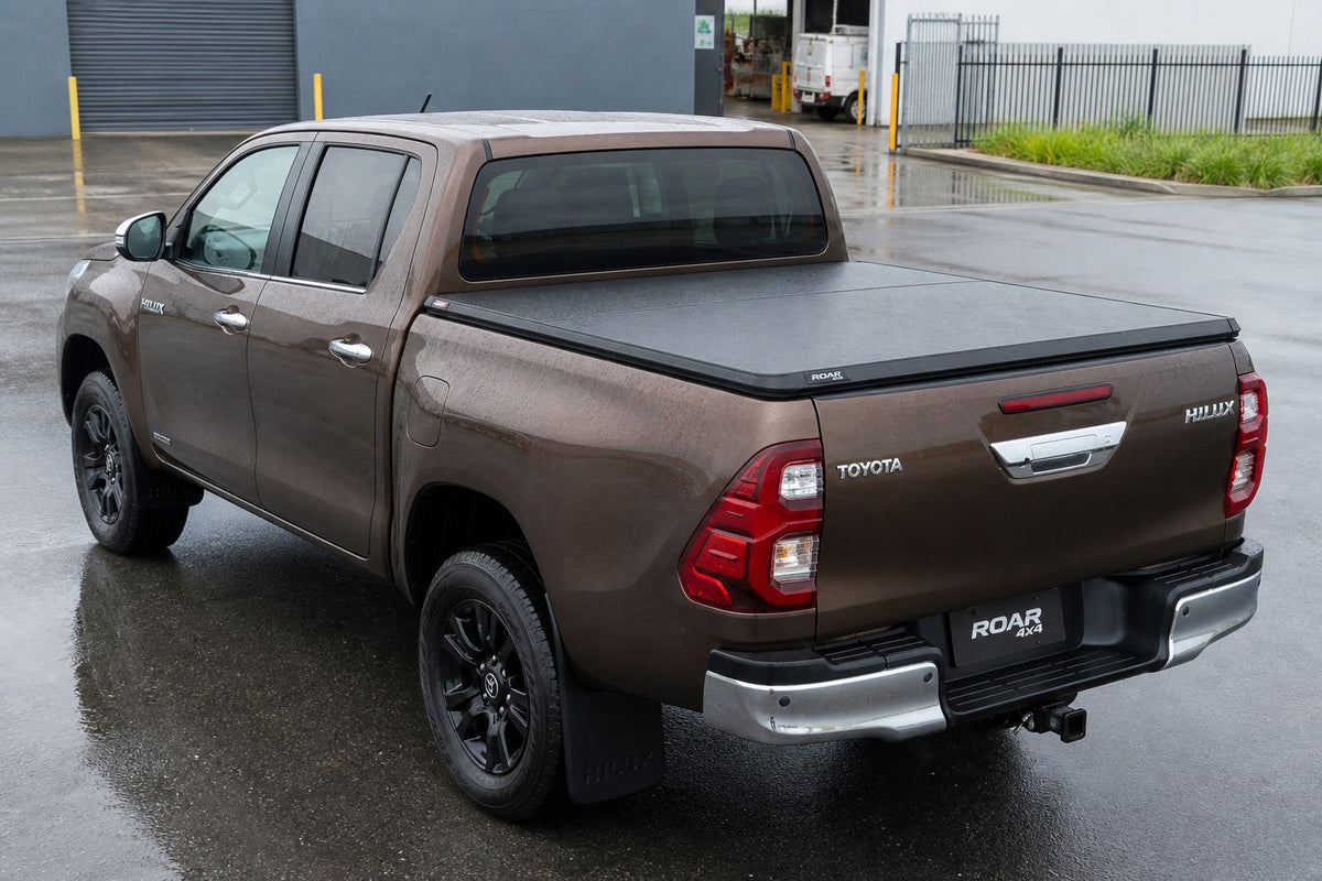 Hilux N80 with Roar 4x4 automatic tonneau cover fitted